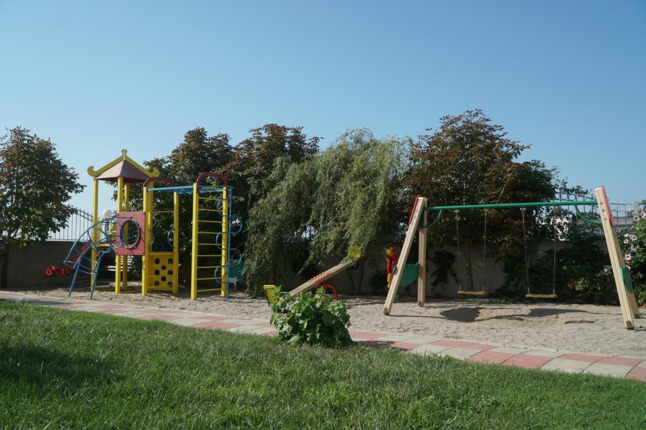 Радуга Курортная Гостиница ザトカ エクステリア 写真